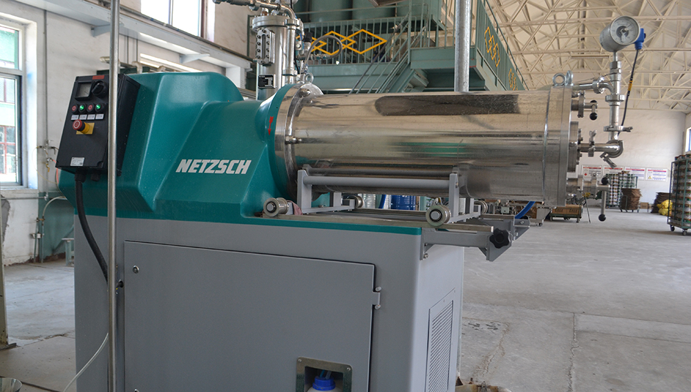 晨虹漆產品實現全線耐馳研磨機參與研磨！