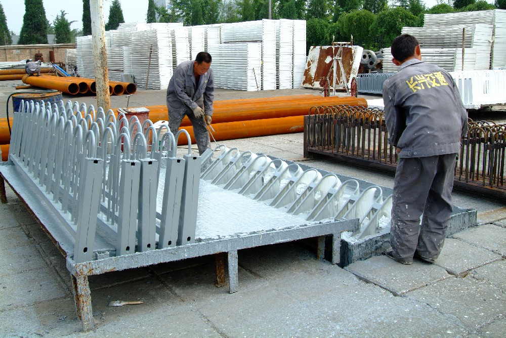 浸涂鐵材的理想保護(hù)：高品質(zhì)醇酸面漆