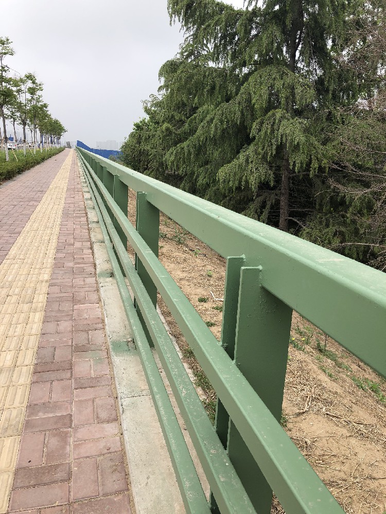 鋁材刷新新選擇：醇酸漆，煥發(fā)持久光彩