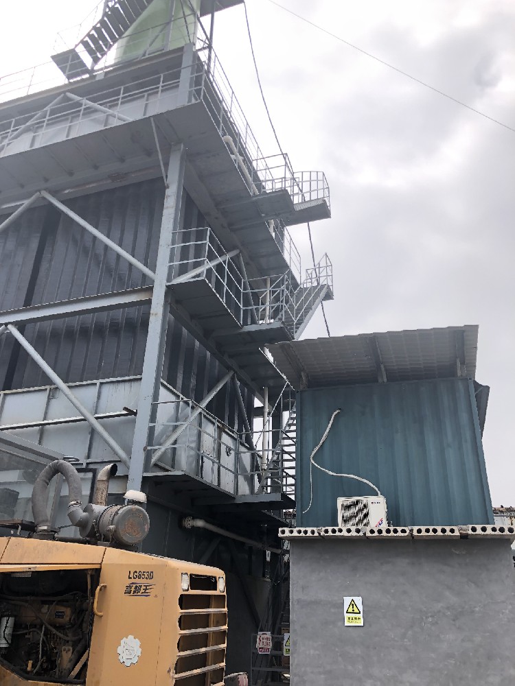 機械設(shè)備刷新維護新方案：醇酸調(diào)和漆，重塑高效運行風(fēng)貌