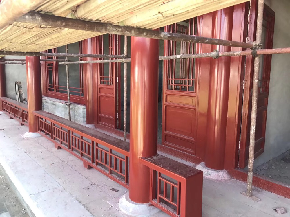 建筑外墻刷新優選：醇酸清漆的卓越性能與應用