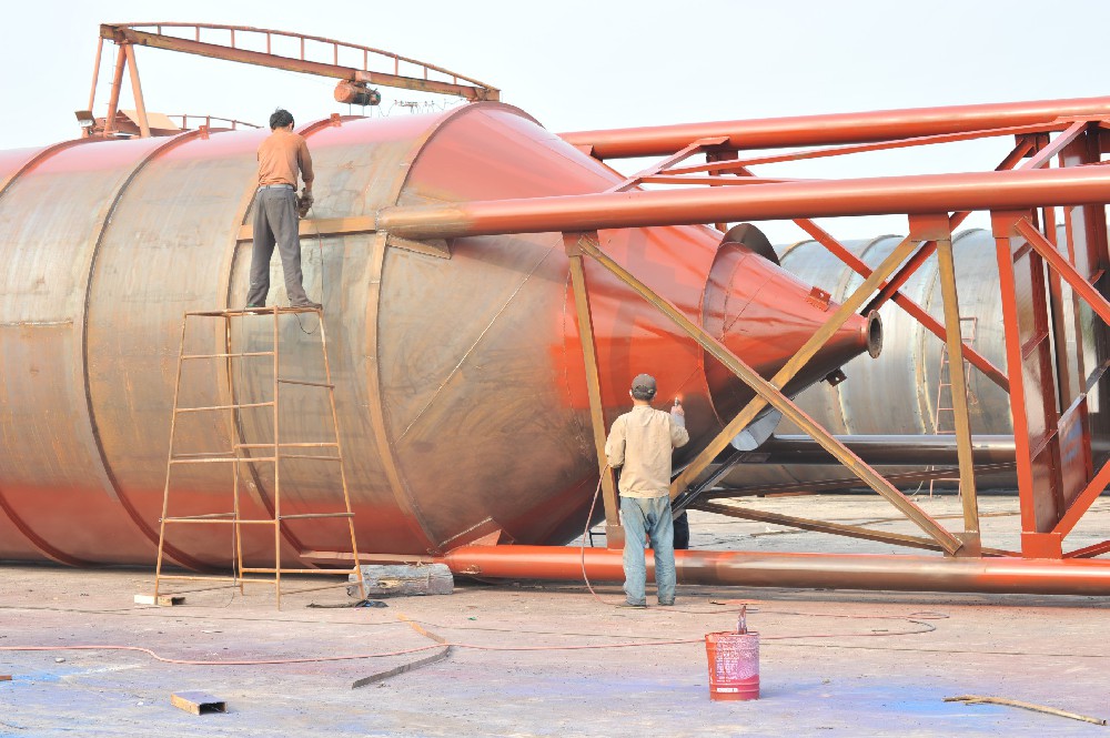 煥新鐵面風采：醇酸底漆的優選方案