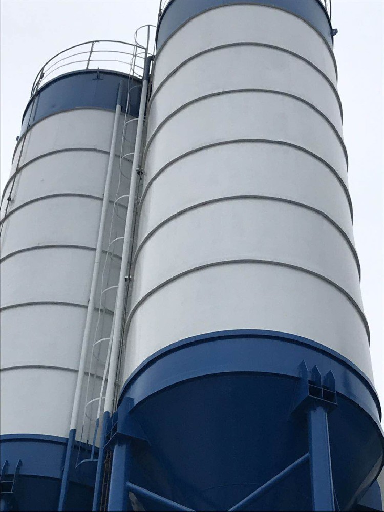 工業(yè)設(shè)備新防護，晨虹醇酸清漆引領(lǐng)維護新風(fēng)尚