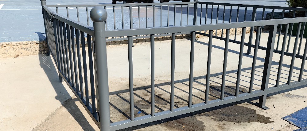 煥新鋁合金，晨虹醇酸防銹磁漆打造持久防護