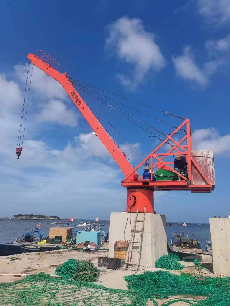 抵御潮濕侵蝕，守護每一寸空間 —— 晨虹醇酸防銹磁漆的卓越表現(xiàn)