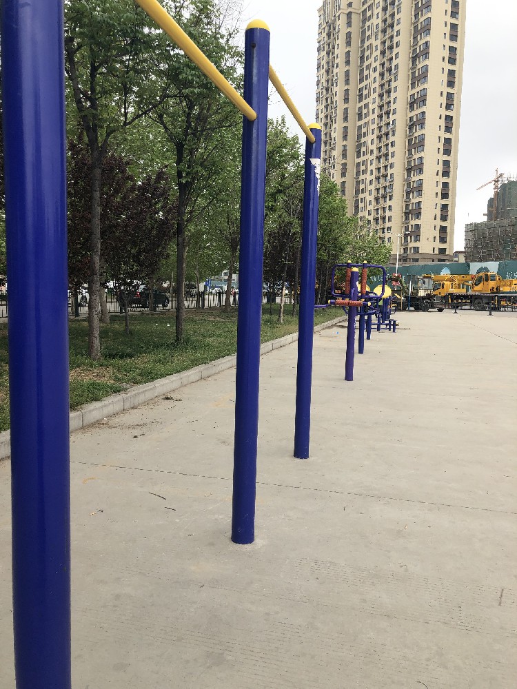 運動器材新活力：晨虹醇酸漆，守護運動之美