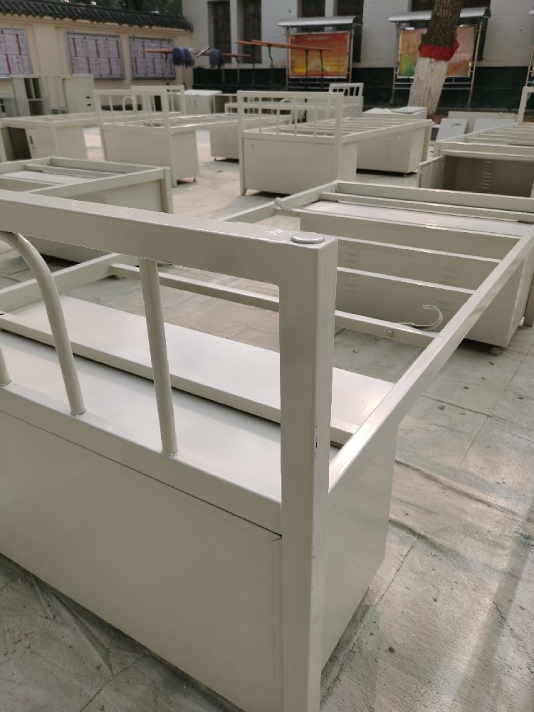 教學設備煥新顏，晨虹醇酸漆打造安全美觀學習環境